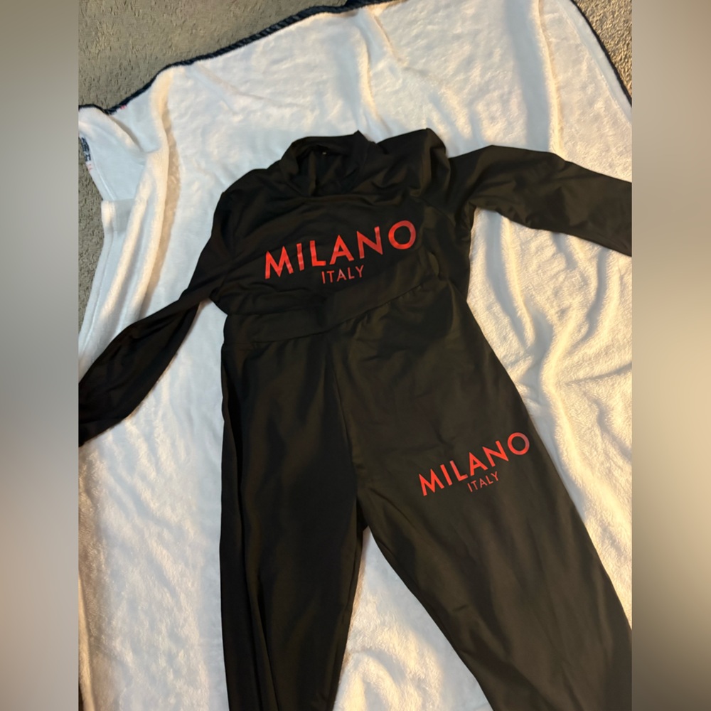 SHEIN Black and Red Milano Italy Set